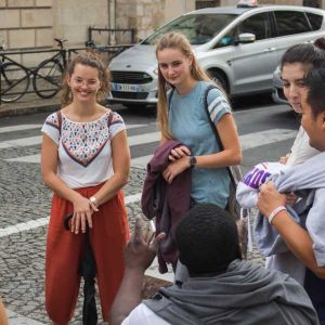 Eleves rue Institut Biblique