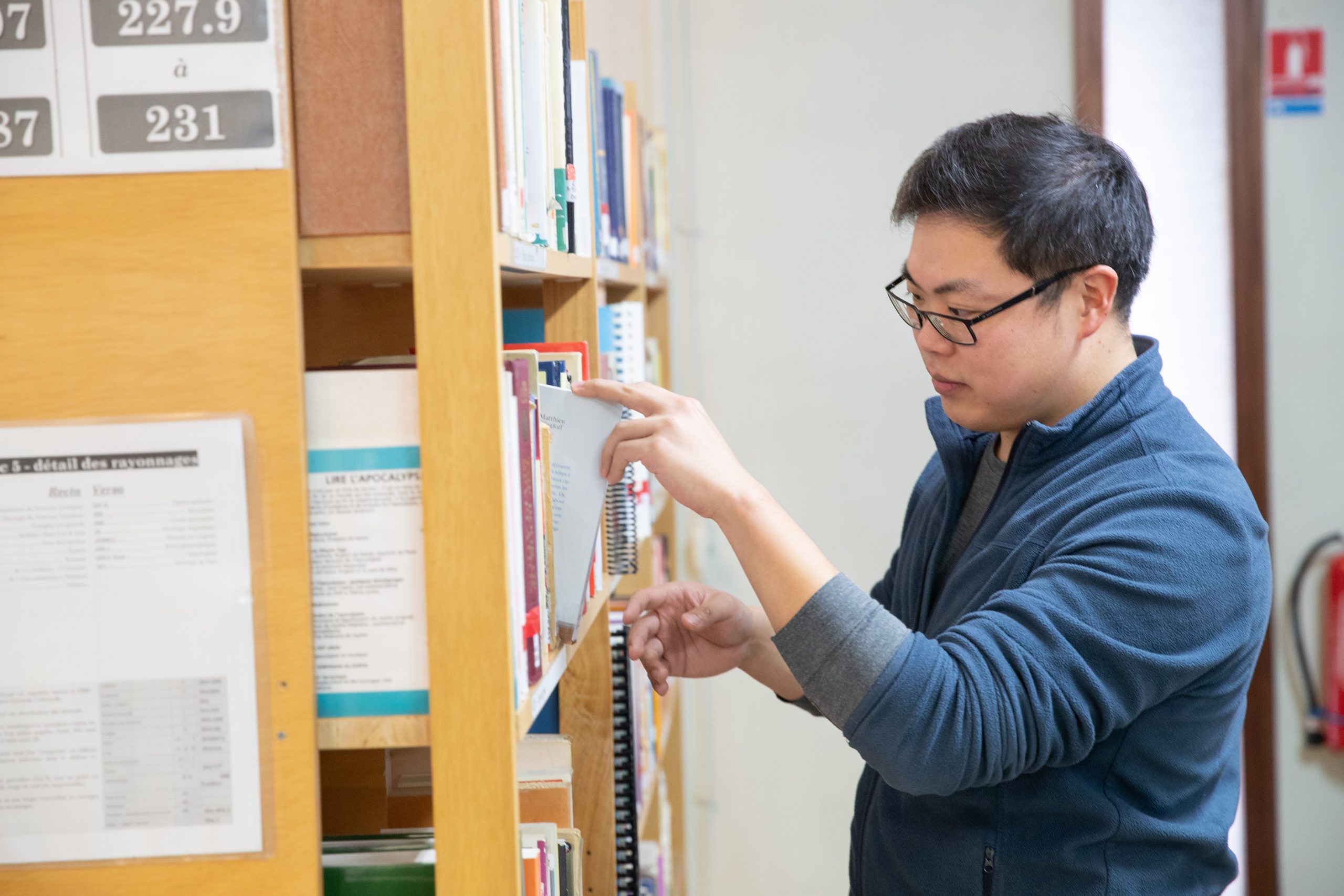 Eleve bibliothèque